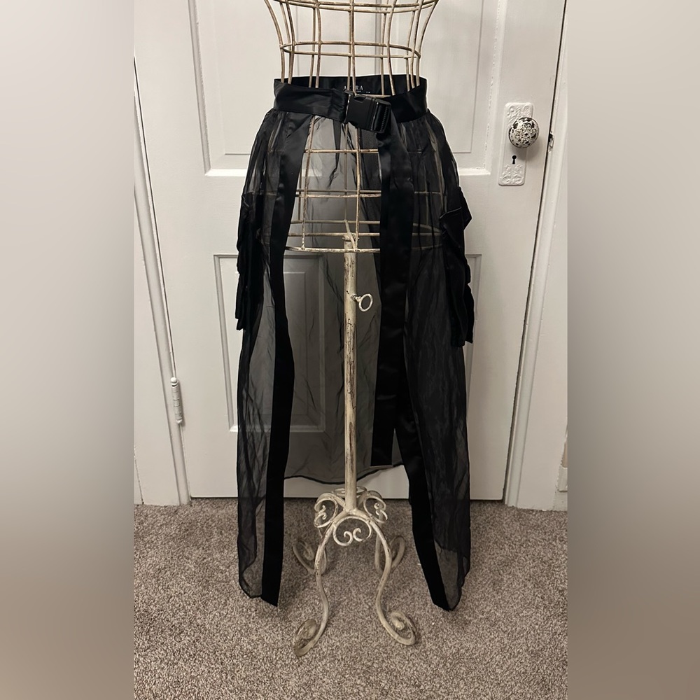 Sheer Skirted Belt. Size S/M.